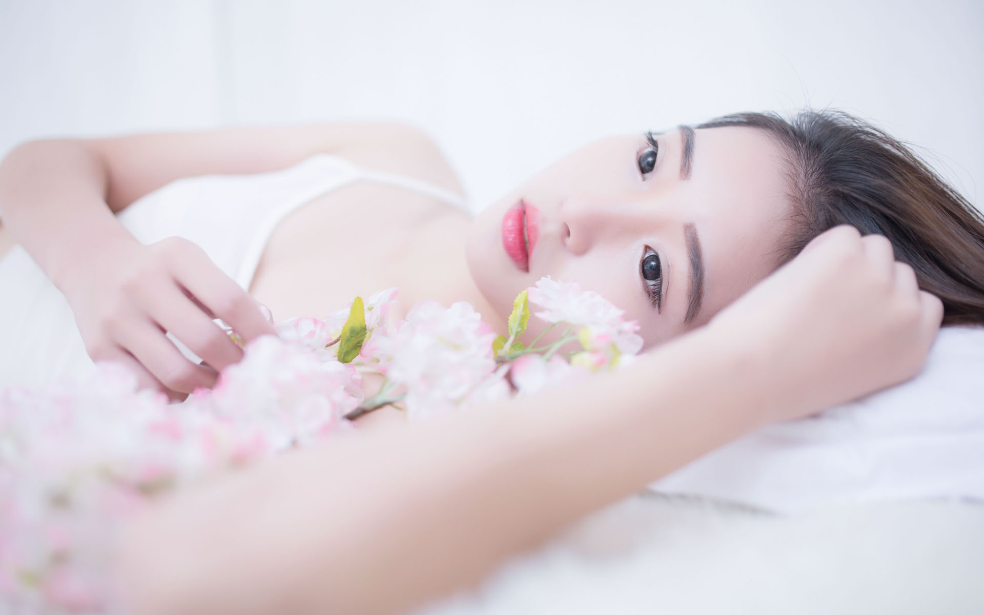 2025年世界青年发展论坛绿色消费与可持续发展主题论坛在苏州举行